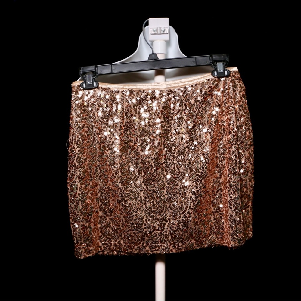 Sequin Mini Skirt in Gold